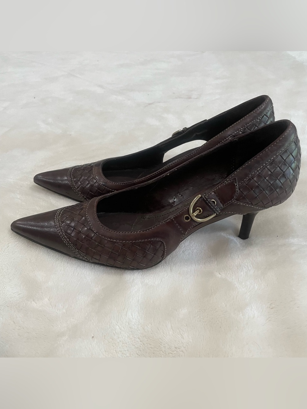 Circa Joan & David Woven Brown Leather Gold Buckle Kitten-Heel Pumps (6.5)